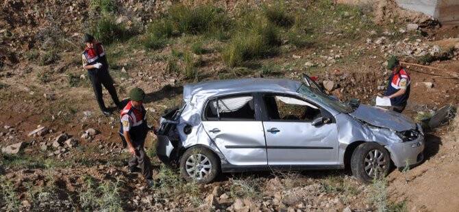 Kırıkkale'de Otomobil Dereye Düştü: 1 Ölü, 1 Yaralı