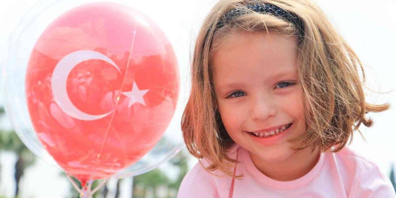 Adana’da 19 Mayıs Atatürk’ü Anma, Gençlik ve Spor Bayramı coşkusu