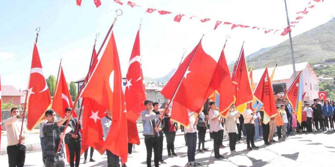 Bitlis’te 19 Mayıs Atatürk’ü Anma, Gençlik ve Spor Bayramı kutlamaları