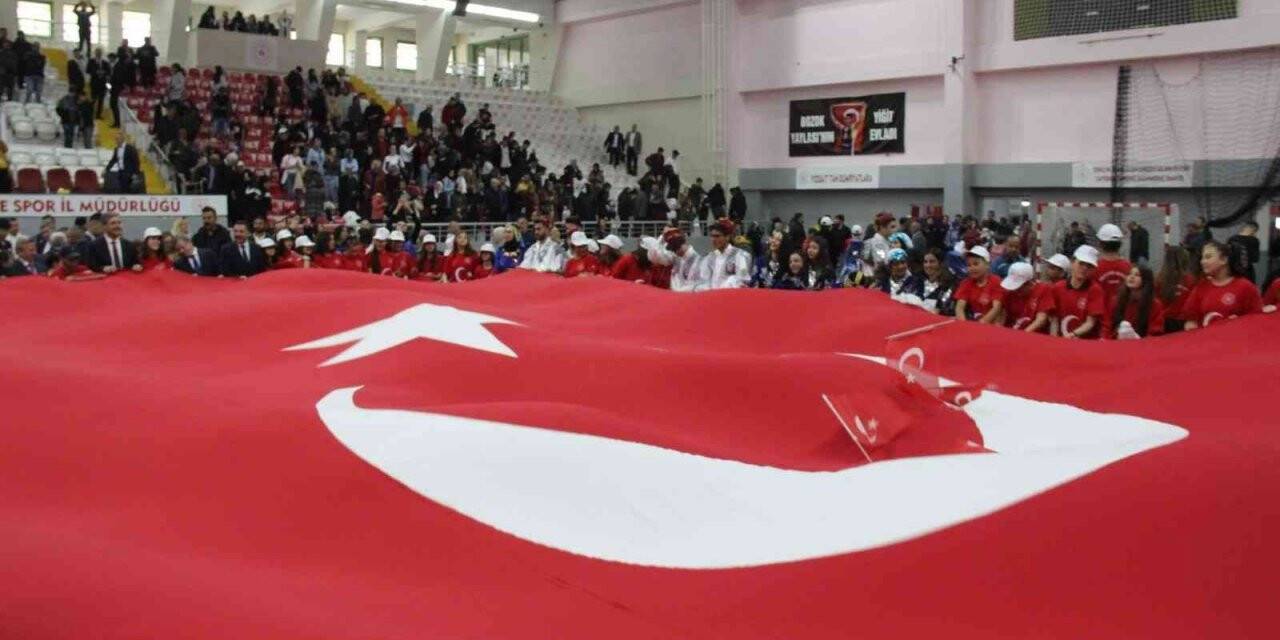 Yozgat’ta 19 Mayıs coşkusu