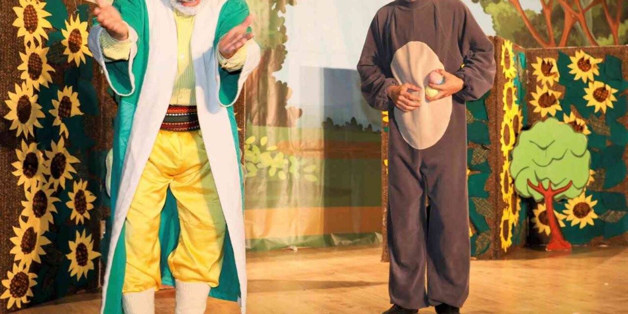 Çocuklar Nasreddin Hoca oyunuyla eğlendi