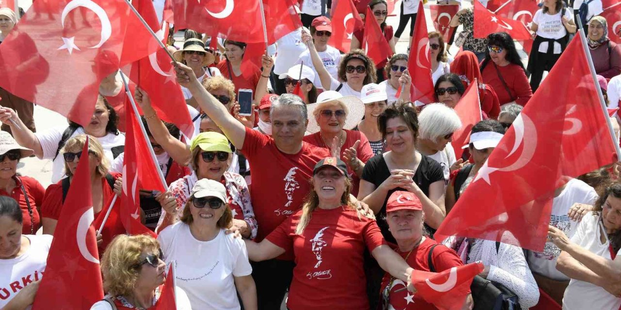 Muratpaşa’da 19 Mayıs kutlamaları sabah sporuyla başladı