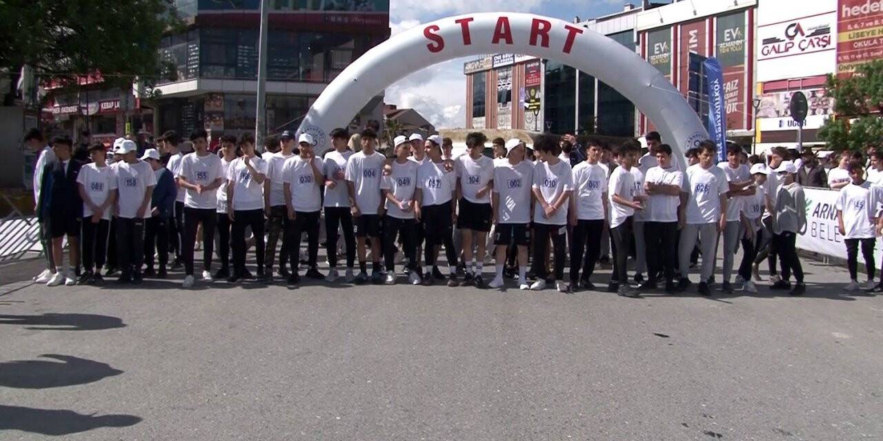 Arnavutköy’de 19 Mayıs gençlik koşusu düzenlendi