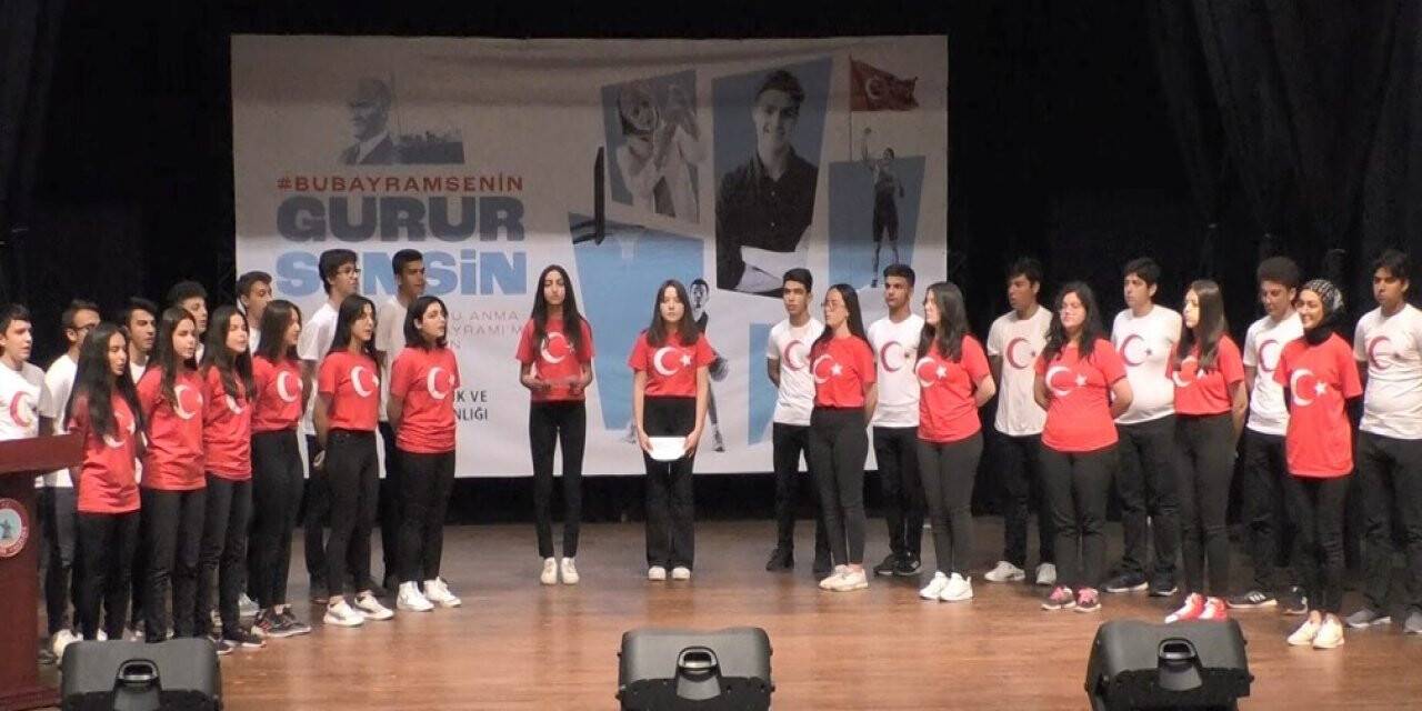 Kırşehir’de coşkulu 19 Mayıs Kutlamaları