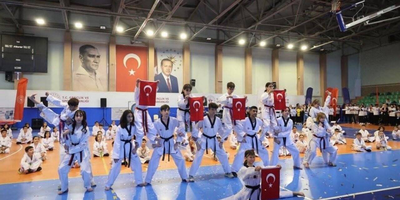 Nevşehir’de 19 Mayıs coşkuyla kutlandı