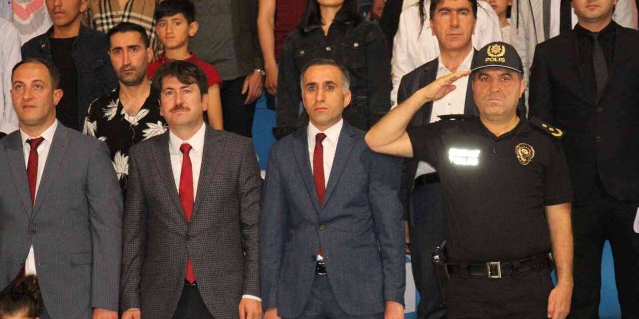 Şemdinli’de 19 Mayıs Atatürk’ü Anma, Gençlik ve Spor Bayramı coşkusu