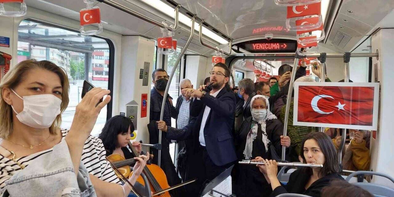 Bu tramvay ile 19 Mayıs coşkusu her yere taşındı