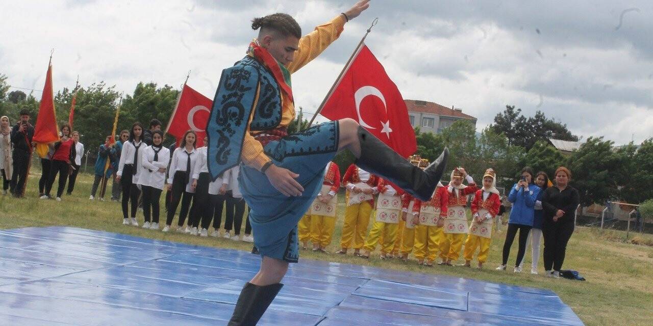 Manyas’ta bayram coşkusu