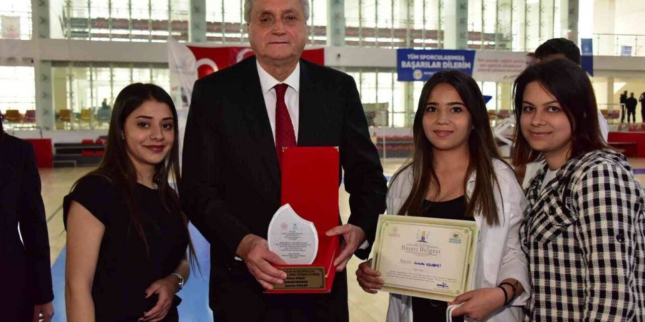 Bozüyük’te 19 Mayıs coşkuyla kutlandı