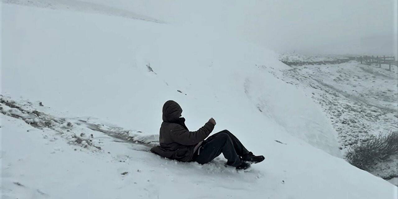 Tokat’ta 19 Mayıs’ta kar sürprizi