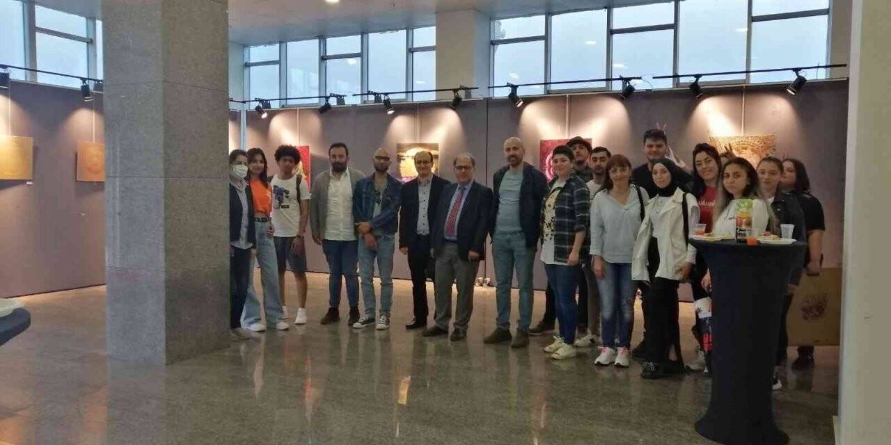 ZBEÜ’de "Döngü" sergisi büyük ilgi gördü