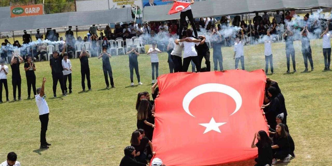 Bozyazı’da 19 Mayıs coşkusu