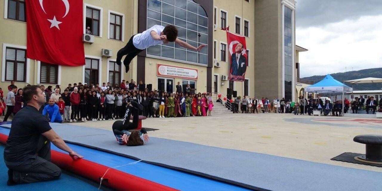 19 Mayıs Atatürk’ü Anma, Gençlik Ve Spor Bayramı Havran’da coşkuyla kutlandı