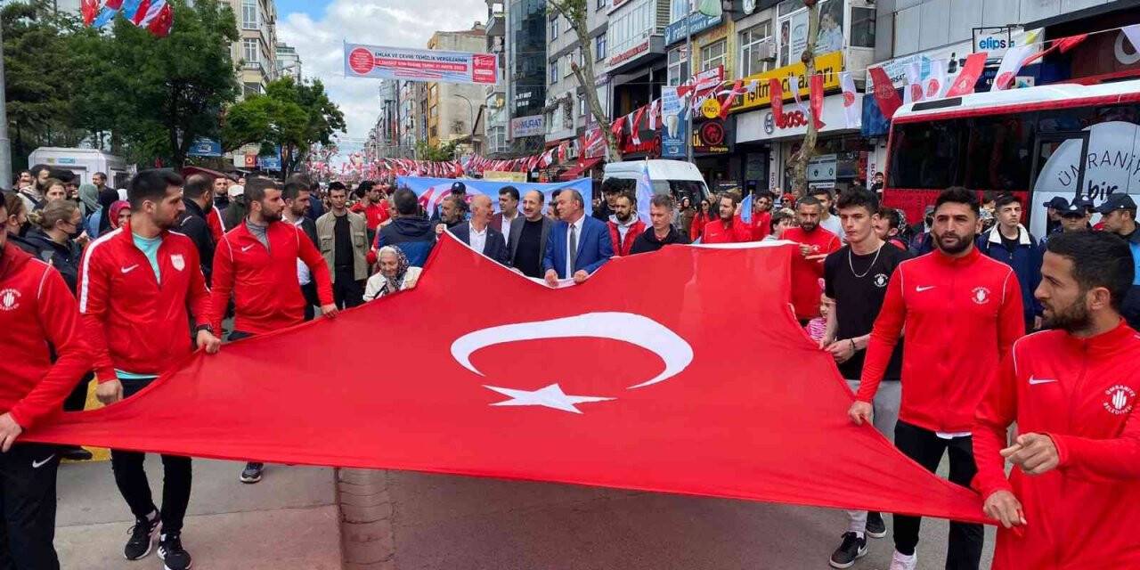 Ümraniye Belediyesi’nden ’Gençlik ve Spor Yürüyüşü’