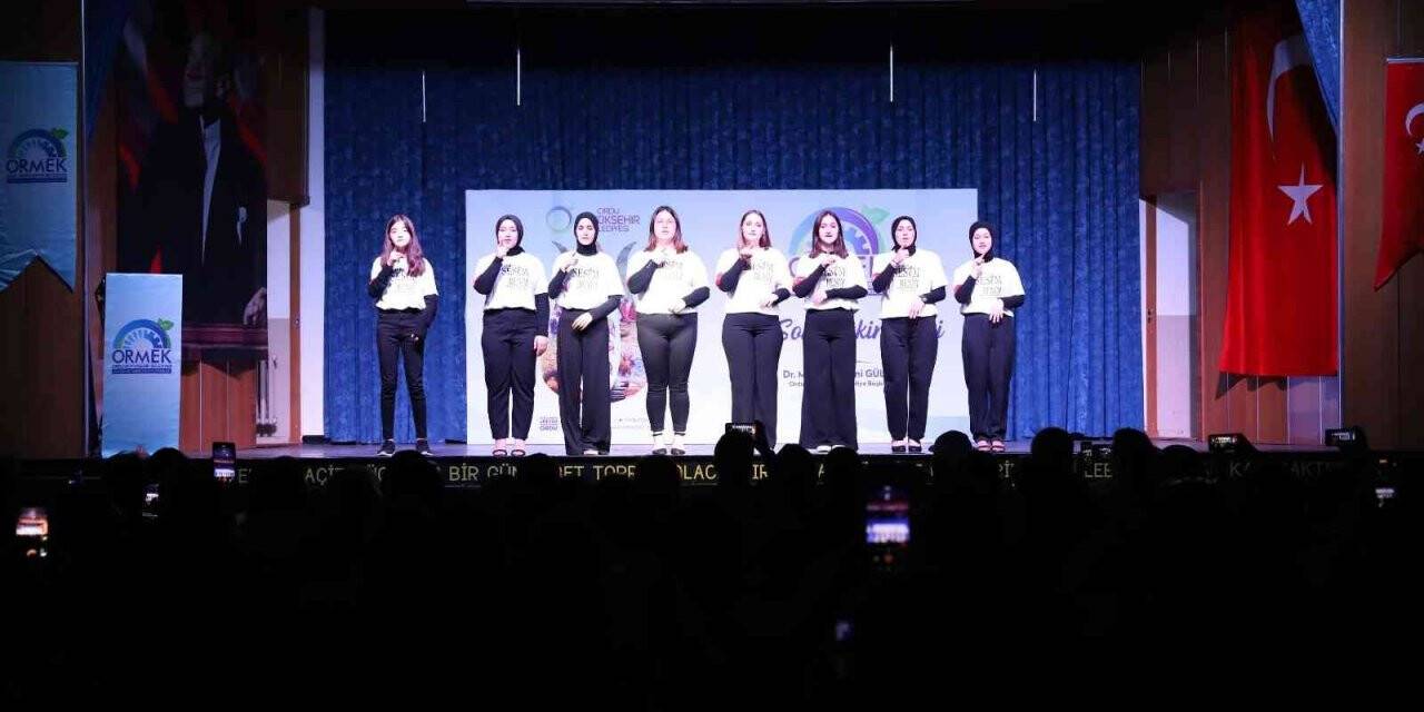 İşaret dili ile tiyatro