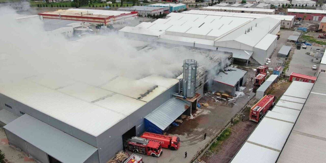 Kayseri’de fabrika yangını