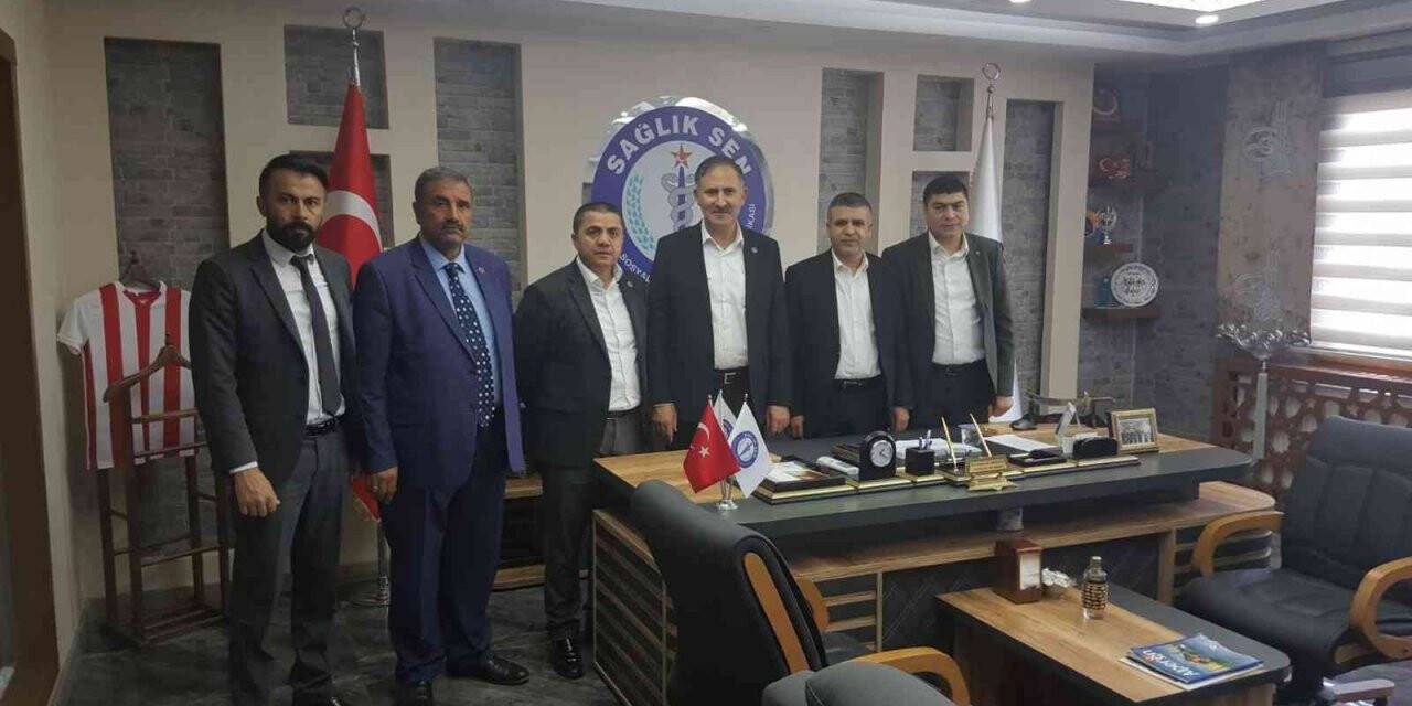Sağlık Sen Genel Başkanı Durmuş Gaziantep Şubesini ziyaret etti