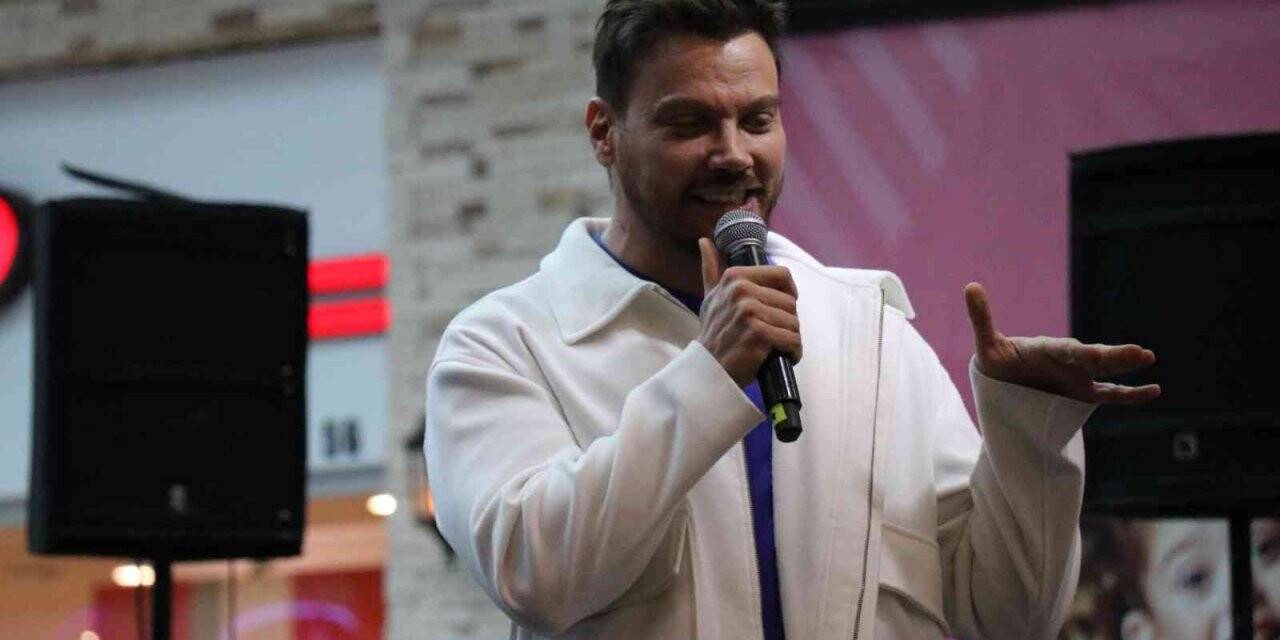 19 Mayıs coşkusunu Sinan Akçıl’la yaşadılar