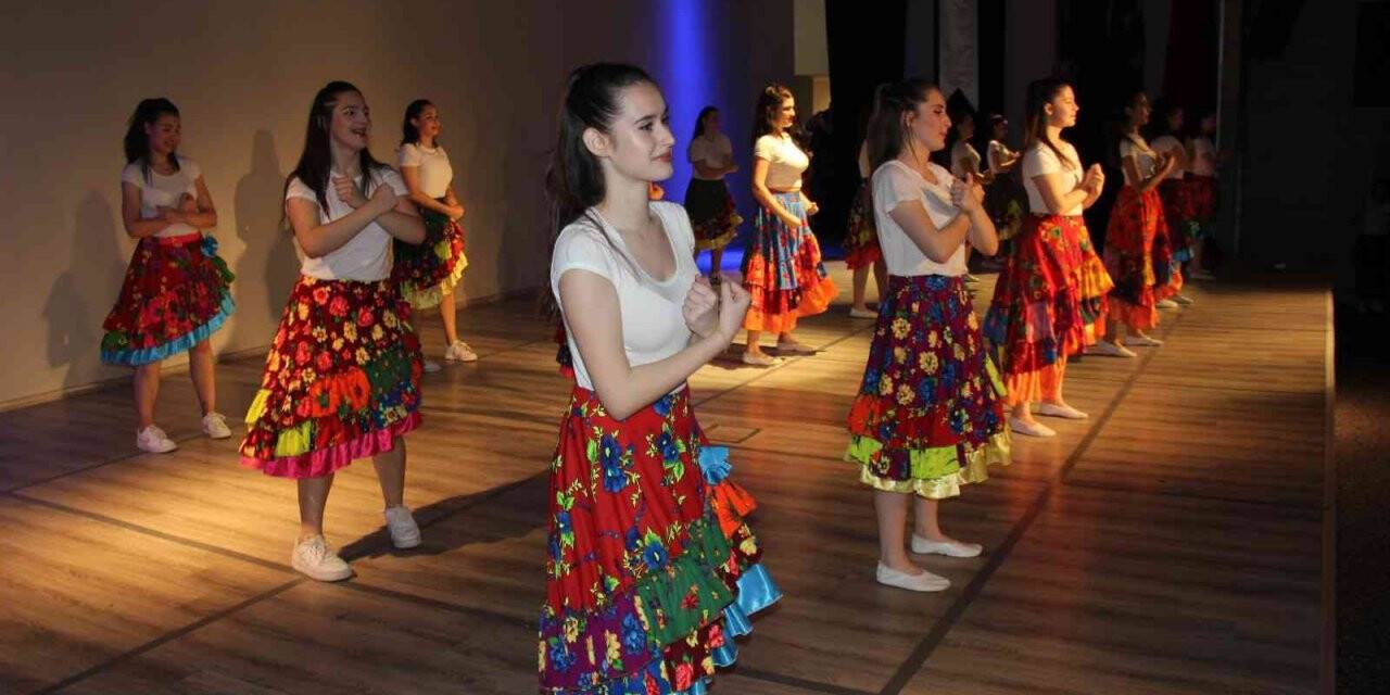 Öğrenciler 19 Mayıs’ı coşkuyla kutladı