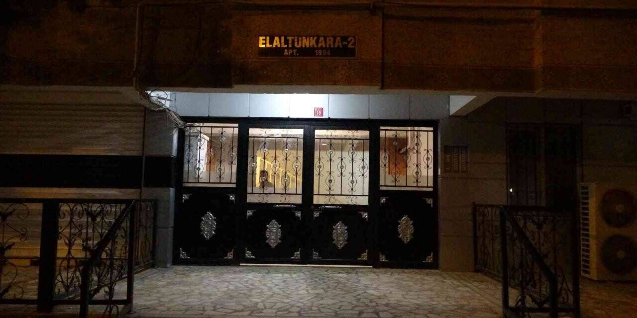 Boşanma aşamasındaki eşini bıçaklayarak öldürdü