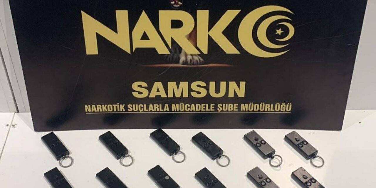 Anahtarlık şeklinde 19 adet suikast tabancası ele geçirildi