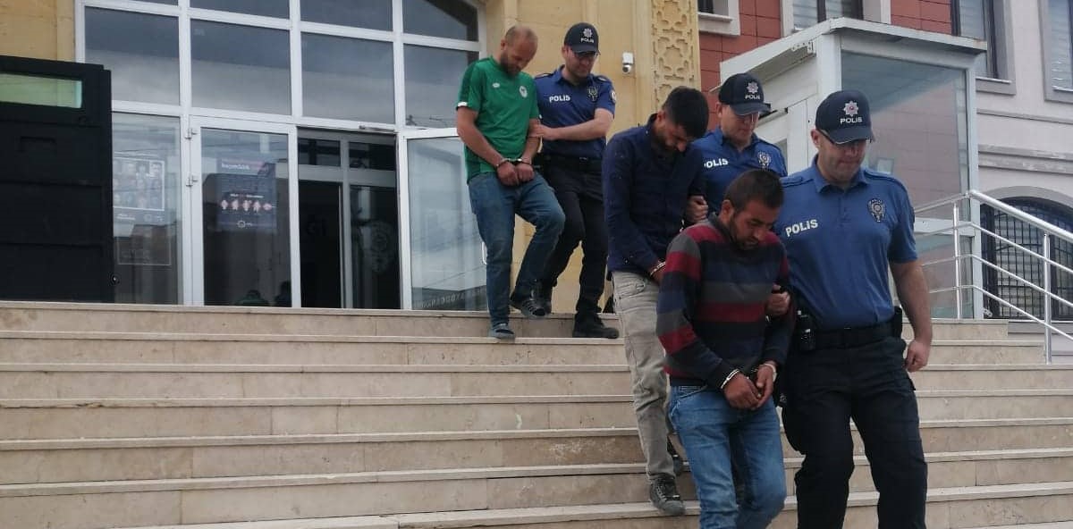 Karapınar'da hırsızlık yaptığı belirlenen 3 kişi tutuklandı