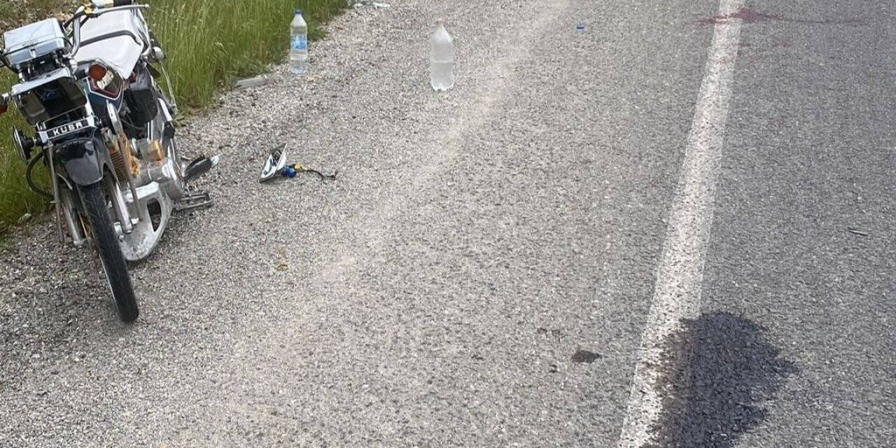 Kasksız sürücü kazada ağır yaralandı