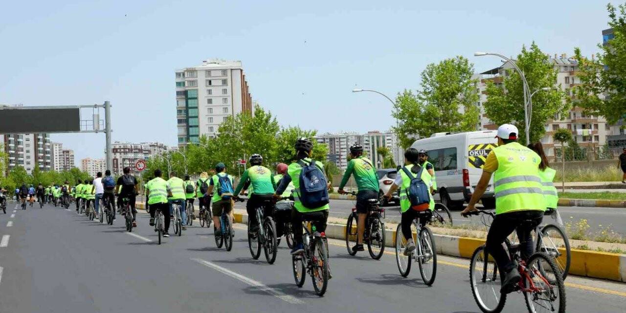 Yenişehir Spor Kulübü Yeşilay bisiklet turuna katıldı