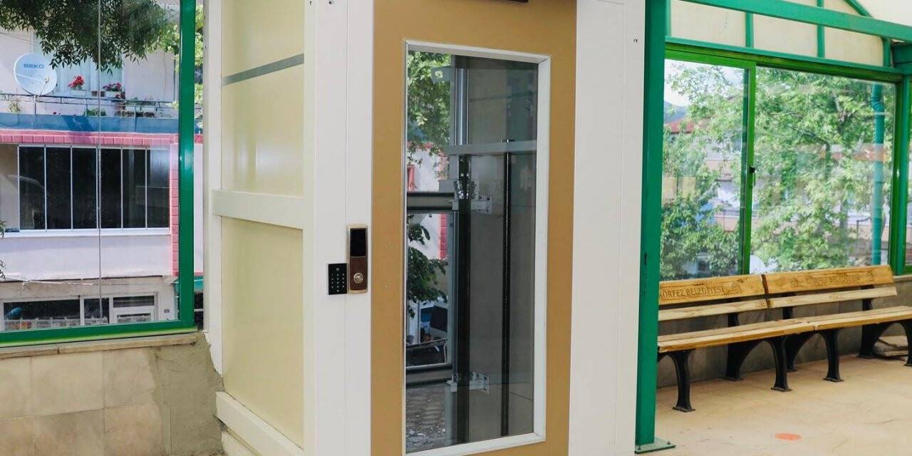 Yeniyalı Cami’ye engelli bireyler için asansör yapıldı