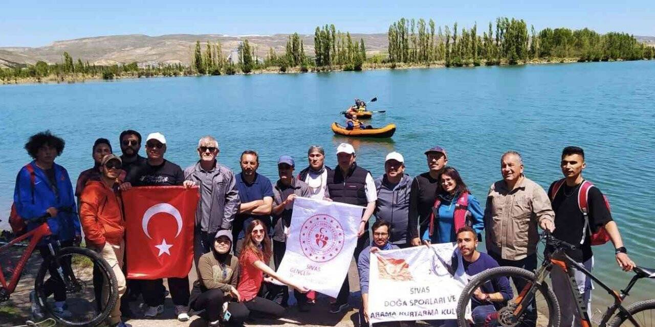 Kuraklık vurmuştu, şimdi üzerinde kano yapılıyor