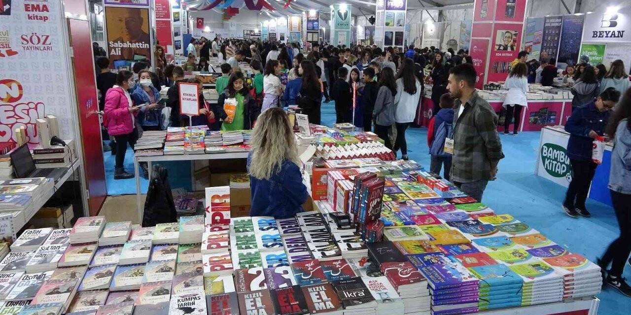 Ordu Kitap Fuarı’na yoğun ilgi