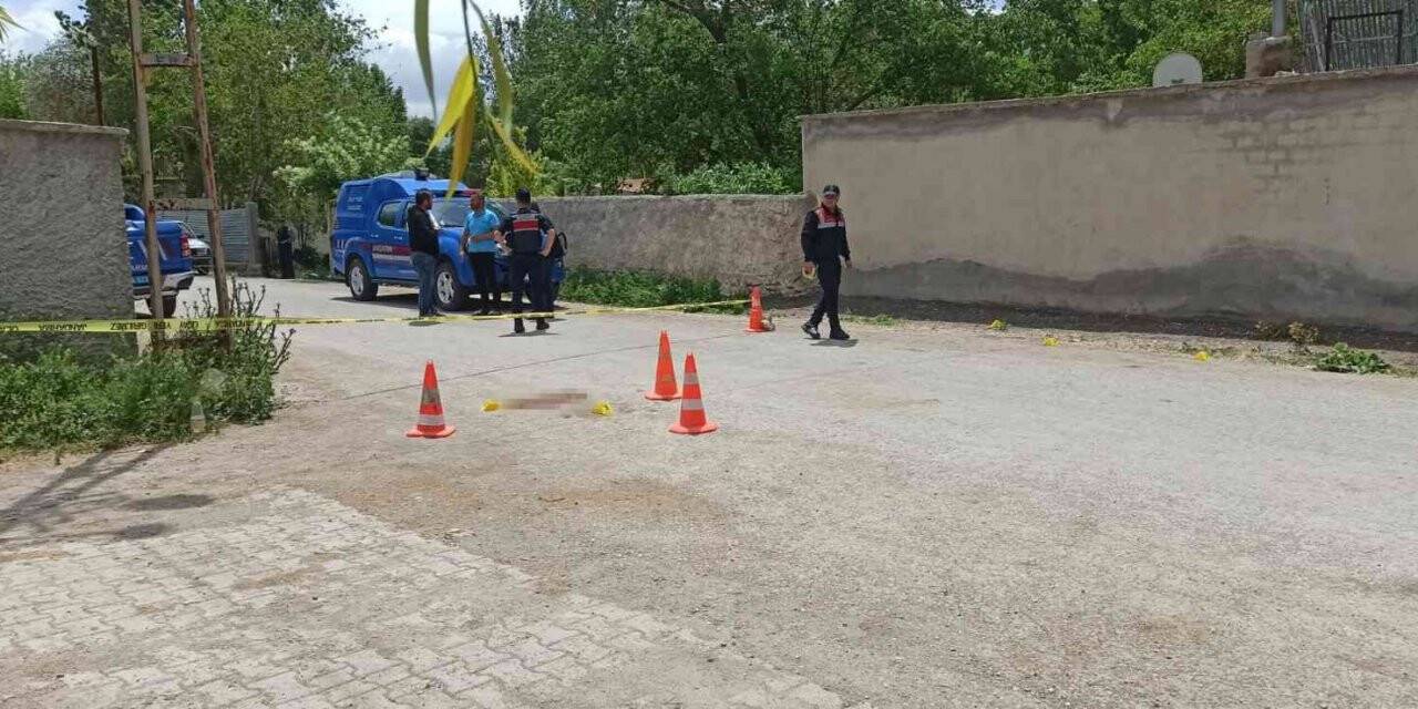 16 yaşındaki çocuğun vurduğu mahalle bakkalı hayatını kaybetti