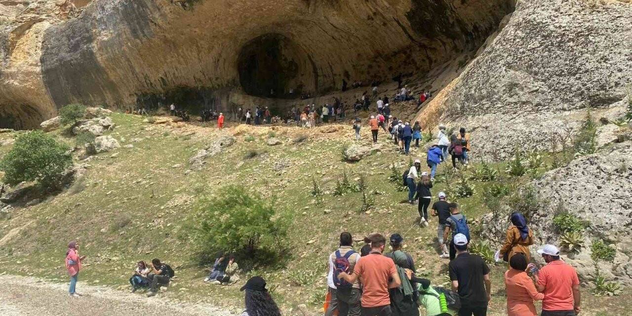 Elazığ’da Fırat Fest tüm hızıyla sürüyor