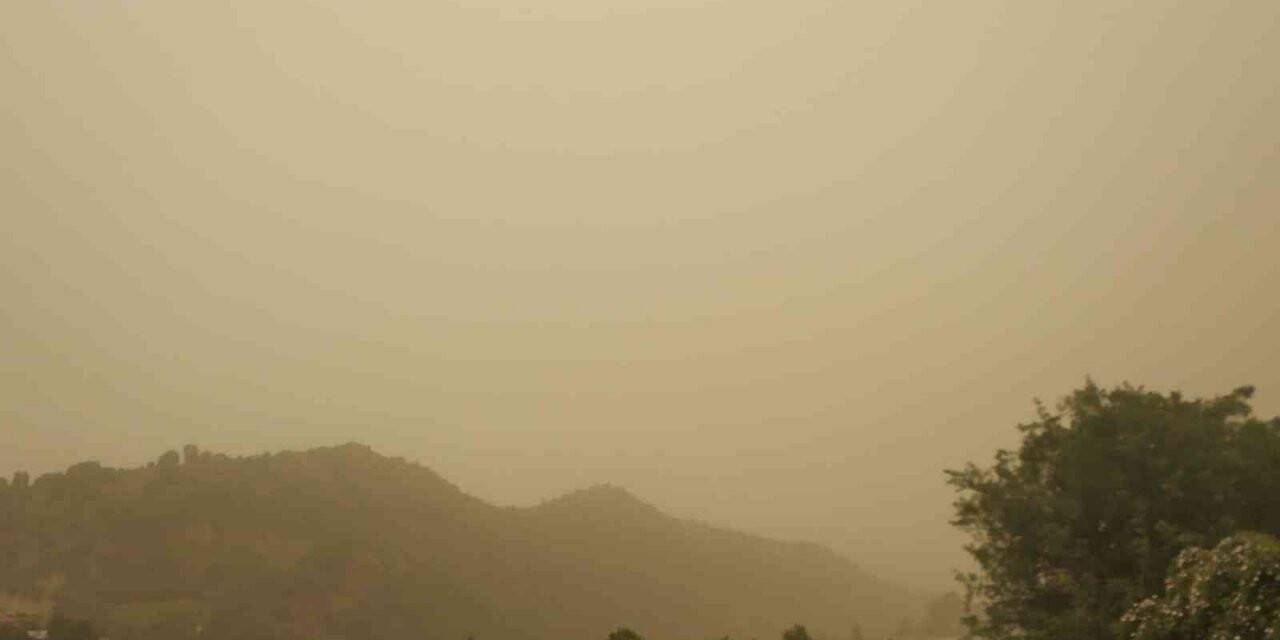 Tunceli’de toz taşınımı etkili oldu