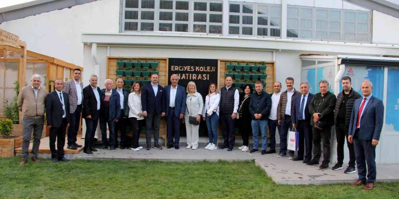 Eğitime adanmış gönüller Erciyes Koleji’nde buluştu