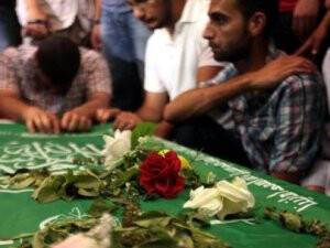 İsrail Askerleri Filistinli Çocuğu Vurdu