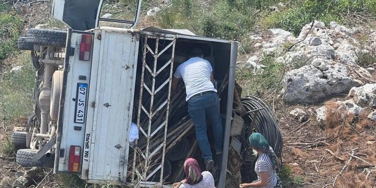 Yaylaya giden kamyonet şarampole yuvarlandı: 1 yaralı