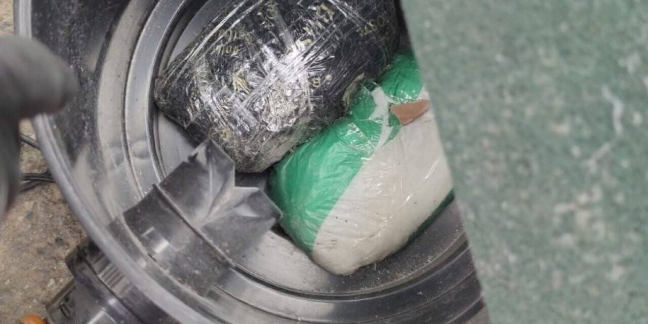 Rize’de arama yapılan aracın bagajındaki elektrikli süpürgeden uyuşturucu çıktı