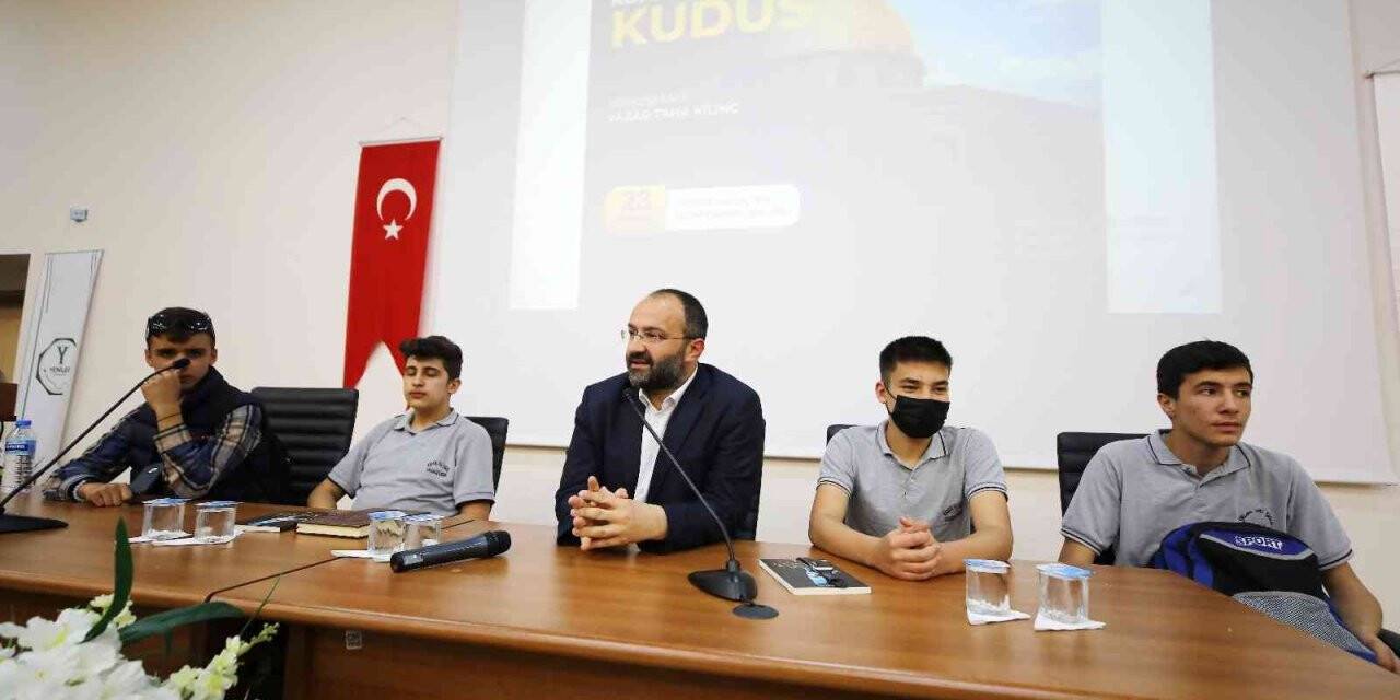 Gazeteci yazar Kılınç gençlere Kudüs’ü anlattı