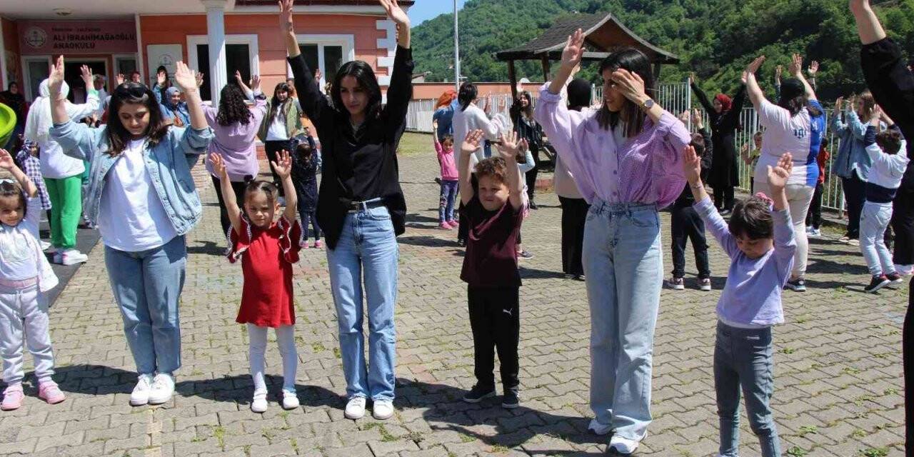 Avrasya Üniversitesi öğrencileri Şalpazarı’nda oyun şenliği düzenlediler
