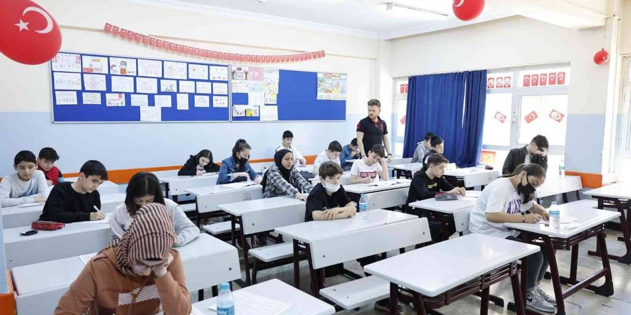 Sultangazi Eğitime Destek Akademisi yeni dönemine hazırlanıyor