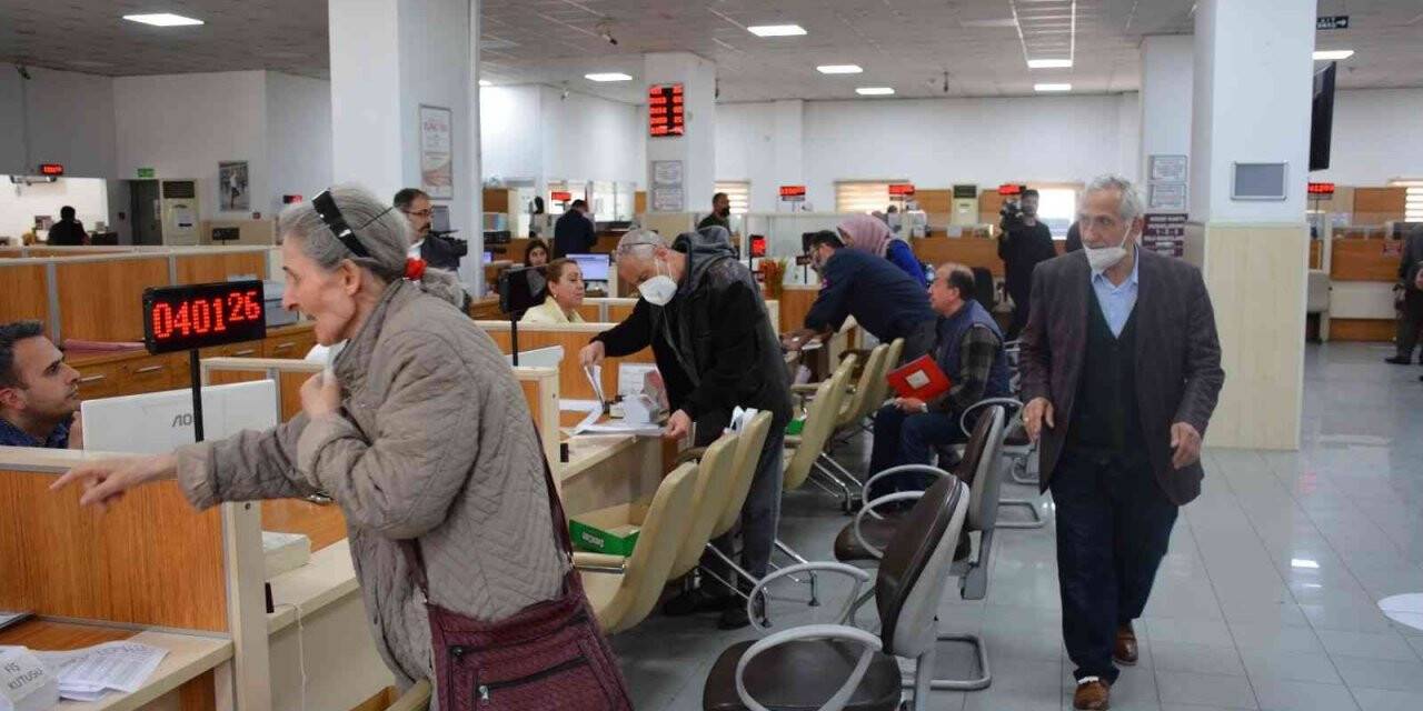 Keçiörenliler vergi ödemeleri için sıra beklemiyor