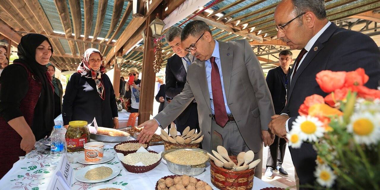 PAÜ’de yöresel lezzetler tadıldı