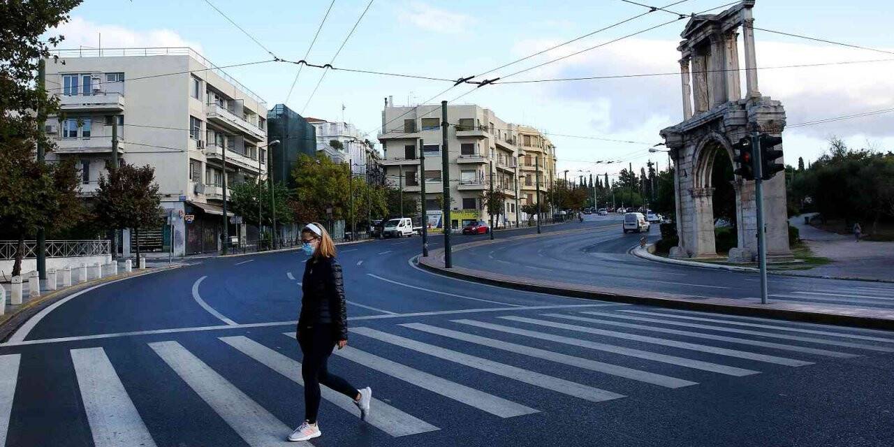 Yunanistan’da 1 Haziran’dan itibaren halka açık alanlarda maske kullanımı kalkıyor