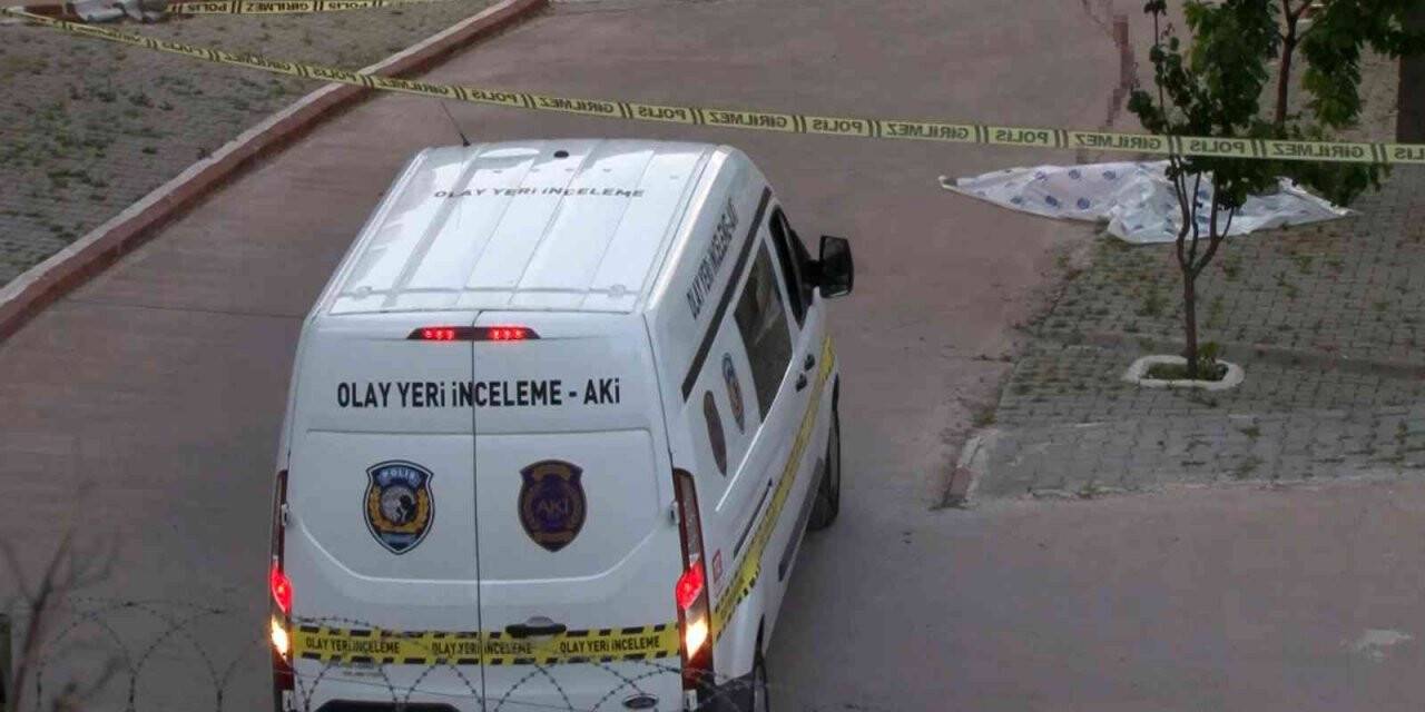 Esenyurt’ta lüks sitede kiralık dairenin camından aşağı düşen genç kızın feci ölümü