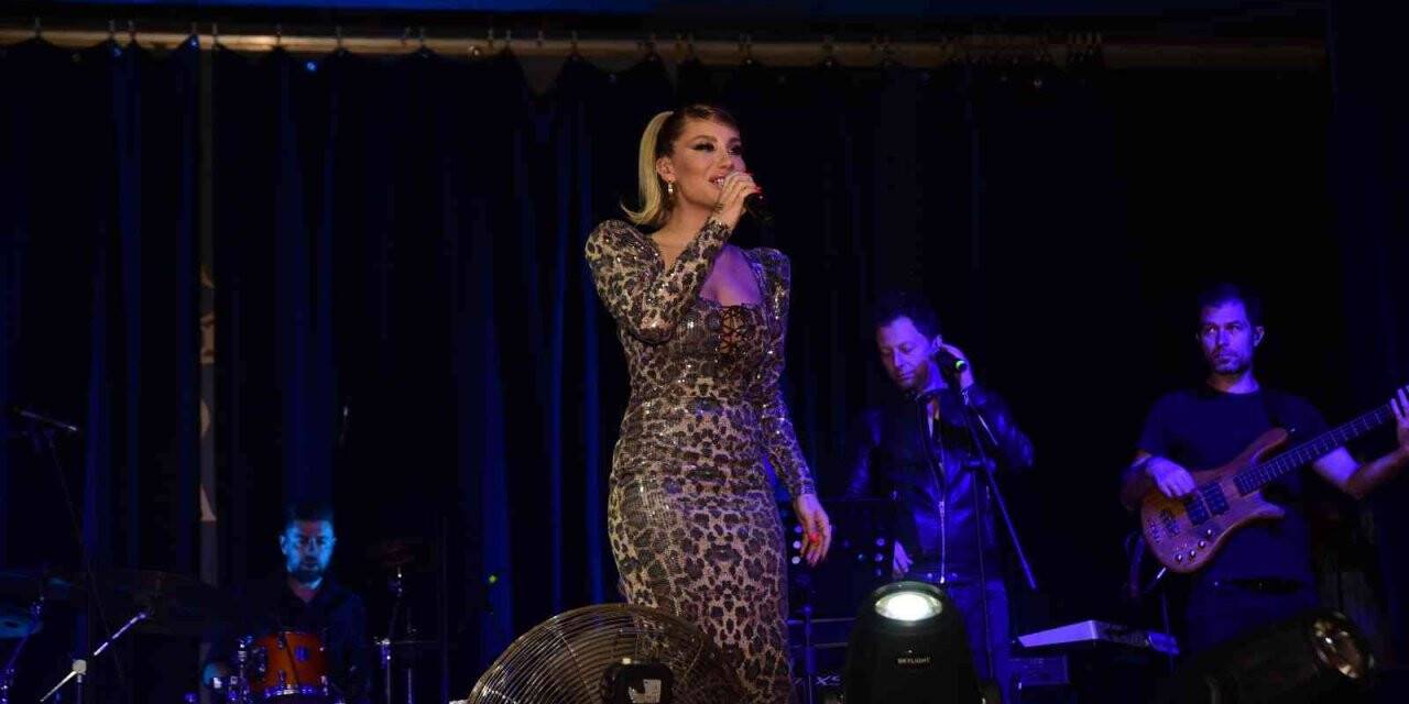 Bursa’da İrem Derici ile kutlama