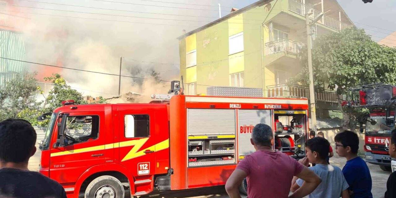 Depo olarak kullanılan ev alevlere teslim oldu