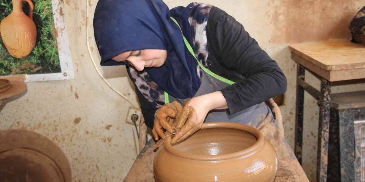 Bileziklerini satıp atölye açtı, kendi işinin patronu oldu