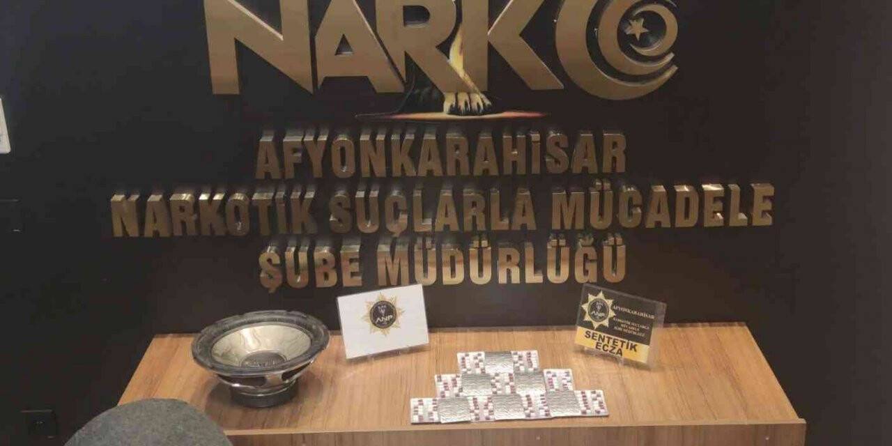 Hoparlörün içinden uyuşturucu çıktı