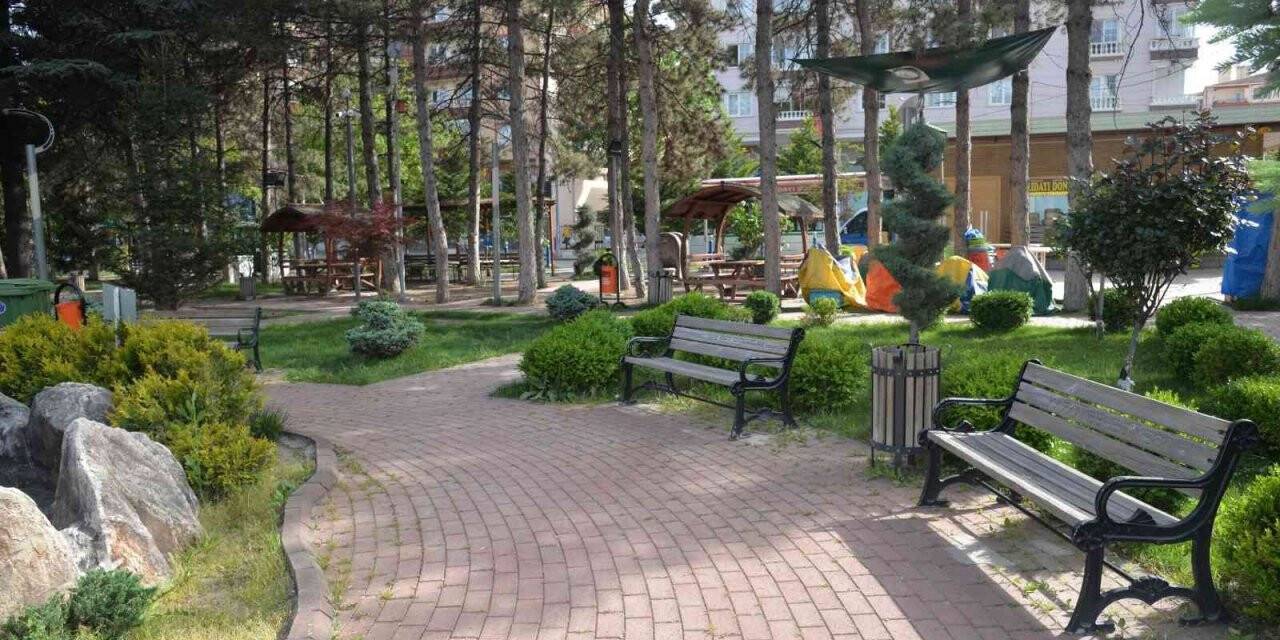 Kahramankazan’da parklar cıvıl cıvıl